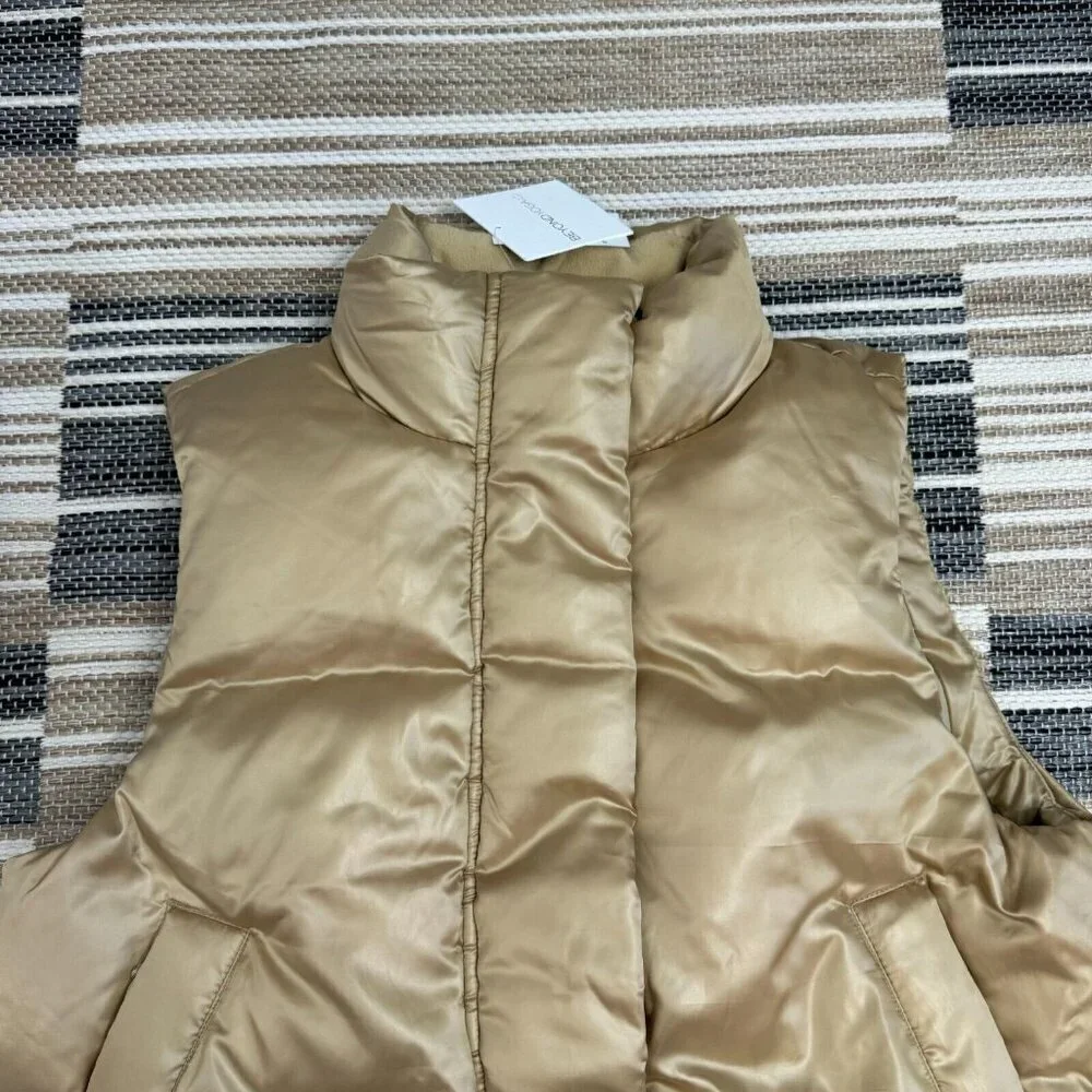 Beyond Yoga Women's‎ Pillow Puffer Vest Duck Down Zip Front Travertine Size L